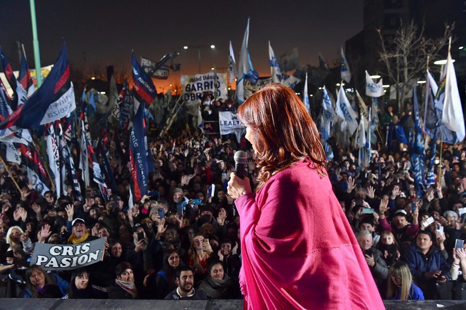 /imagenes/cfk_acto.jpeg